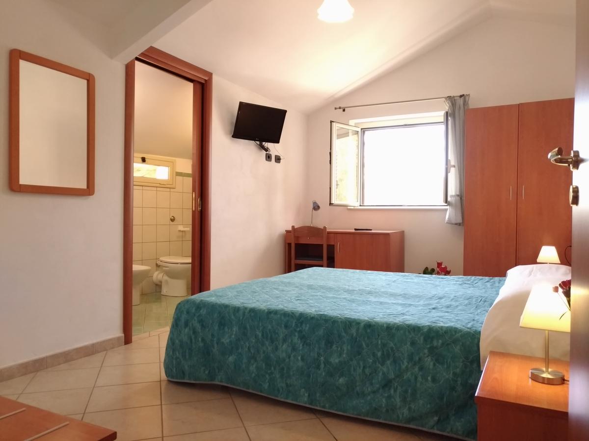 Bed And Breakfast La Mansarda Agrigento Exterior photo